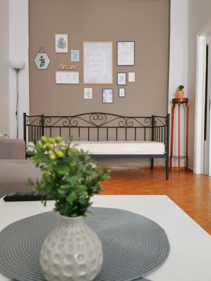 Central Apartment 卡拉马塔 外观 照片